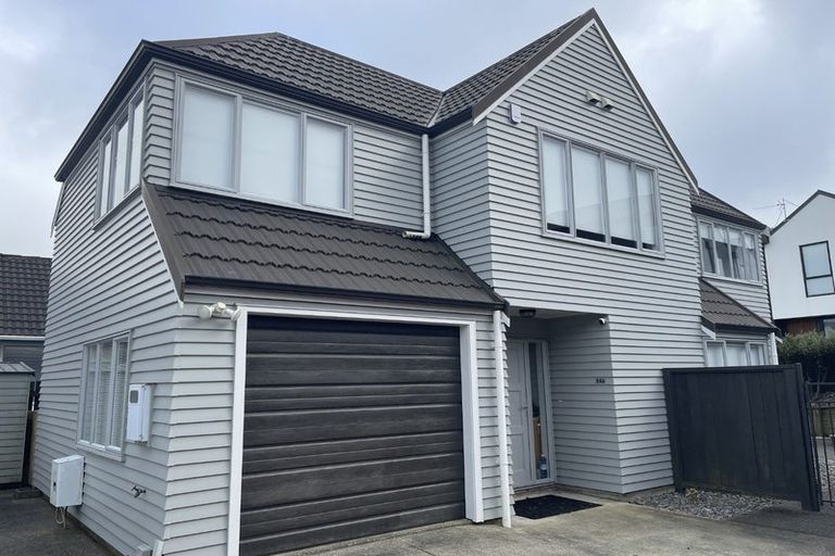 Photo of property in 14b Bracken Road, Newlands, Wellington, 6037