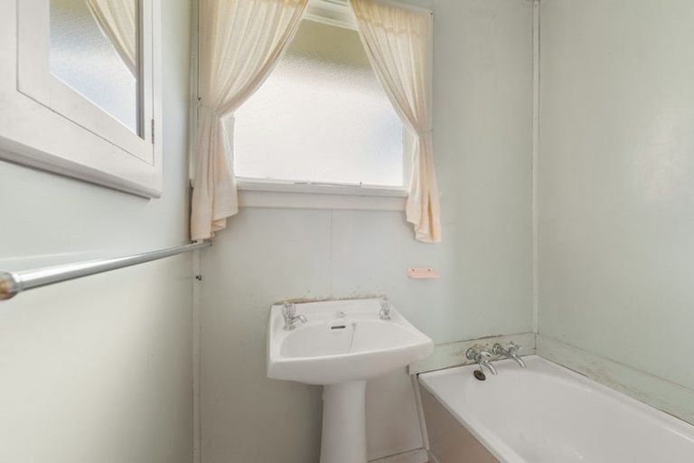 Photo of property in 73 Hamilton Street, East Gore, Gore, 9710