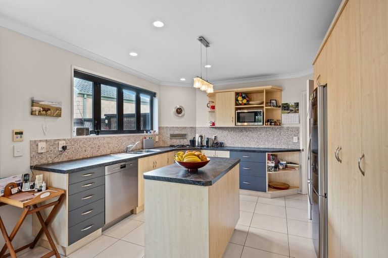 Photo of property in 8 Sandalwood Place, Waimairi Beach, Christchurch, 8083