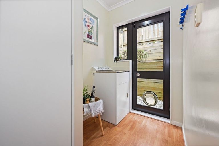 Photo of property in 30 Pointon Glade, Grandview Heights, Hamilton, 3200