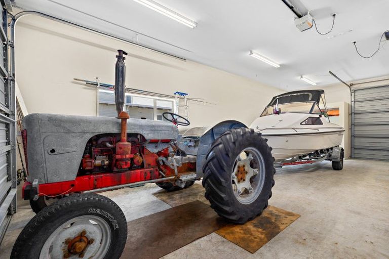 Photo of property in 47 Taumata Road, Omaha, 0986