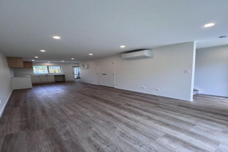 Photo of property in 7 Sheralee Place, Bucklands Beach, Auckland, 2014