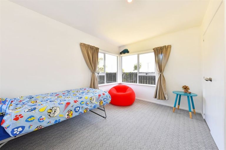 Photo of property in 24 Roberts Road, Hei Hei, Christchurch, 8042