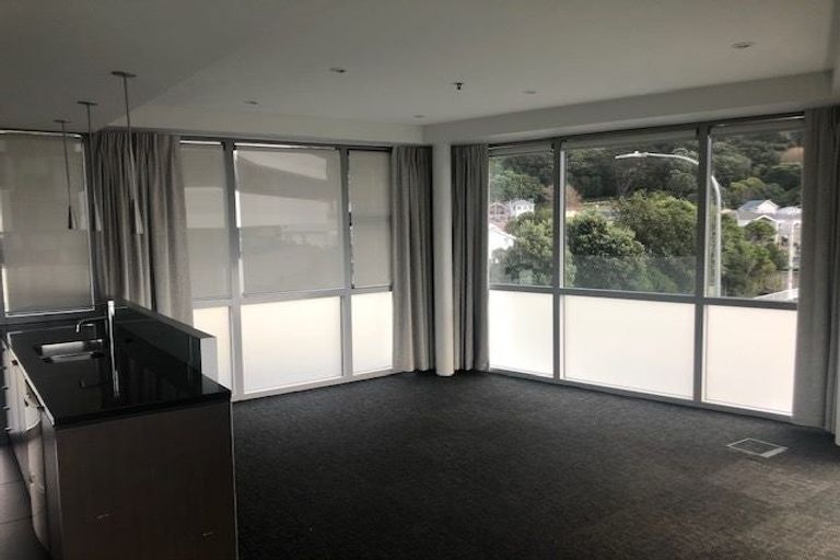 Photo of property in Summit Apartments, 5/184 Molesworth Street, Thorndon, Wellington, 6011