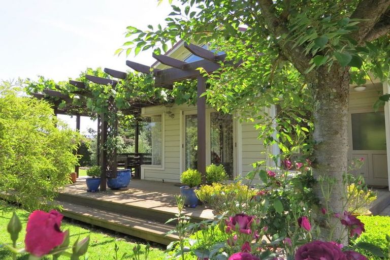 Photo of property in 46 Charles Street, Carterton, 5713