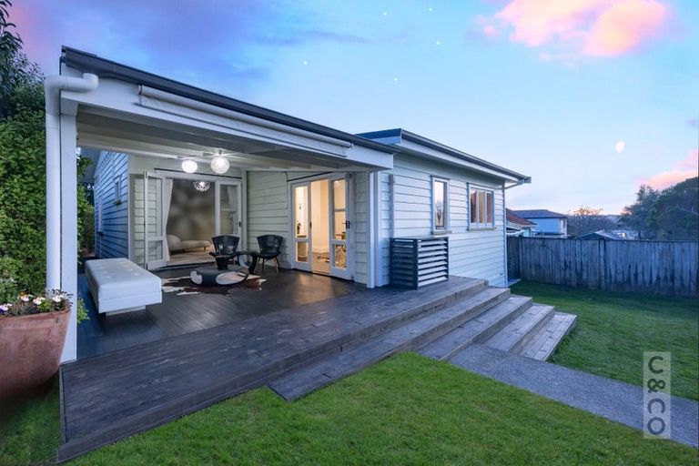 Photo of property in 8 Puriri Street, Helensville, 0800
