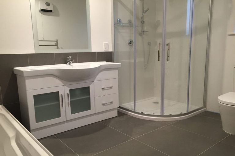 Photo of property in 4 Royston Street, Rosehill, Papakura, 2113