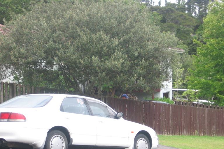 Photo of property in 4 Embassy Place, Glenfield, Auckland, 0629