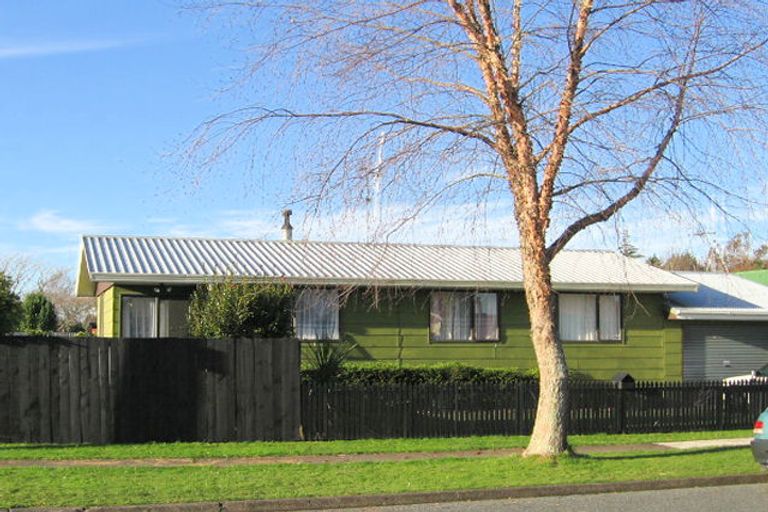 Photo of property in 1b Oak Avenue, Nawton, Hamilton, 3200