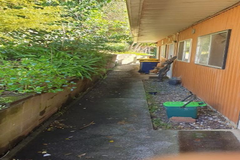 Photo of property in 1/22 Woodside Avenue, Northcote, Auckland, 0627