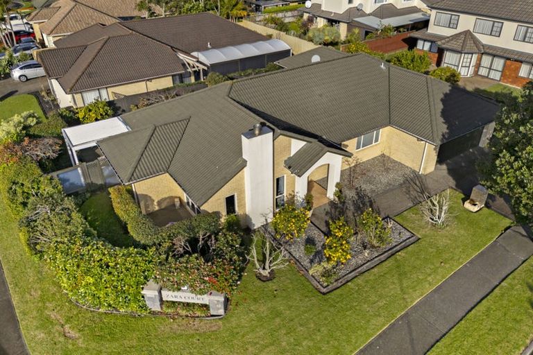 Photo of property in 1 Zara Court, Flat Bush, Auckland, 2016