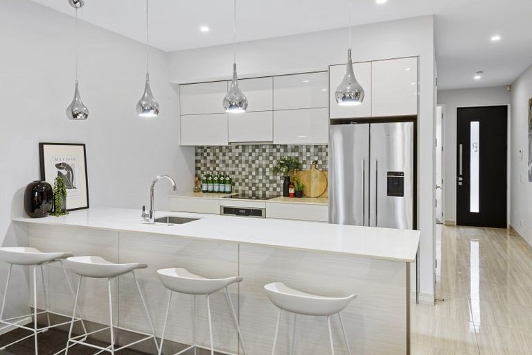 Photo of property in 32b Hewitts Road, Merivale, Christchurch, 8014