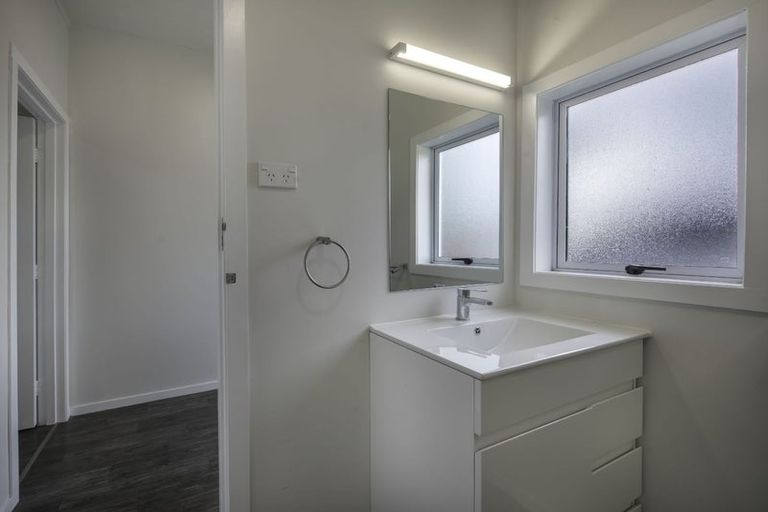 Photo of property in 2/1006 Copeland Road, Akina, Hastings, 4122