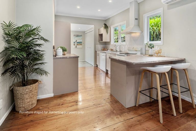 Photo of property in 75 Hatea Drive, Regent, Whangarei, 0112