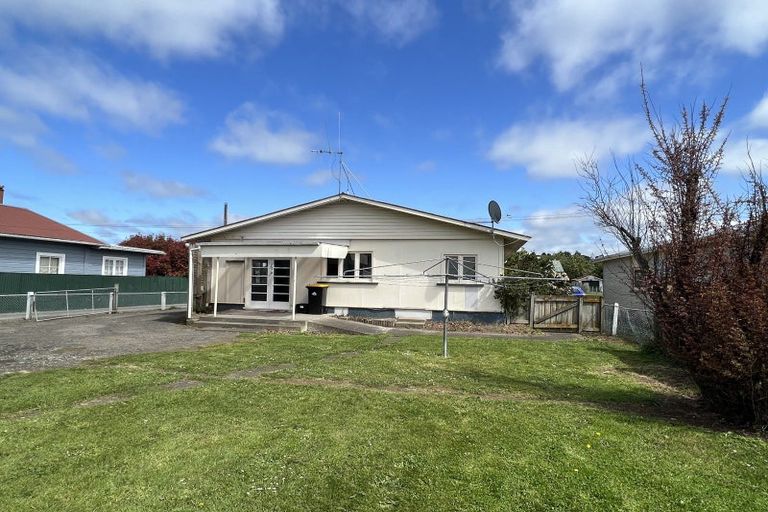 Photo of property in 24 Thyra Street, Dannevirke, 4930