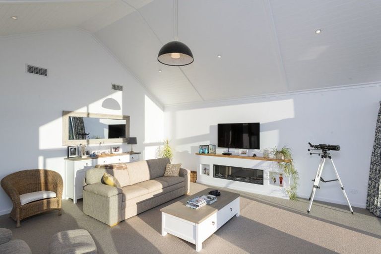 Photo of property in 32 Hillview Terrace, Mangapapa, Gisborne, 4010