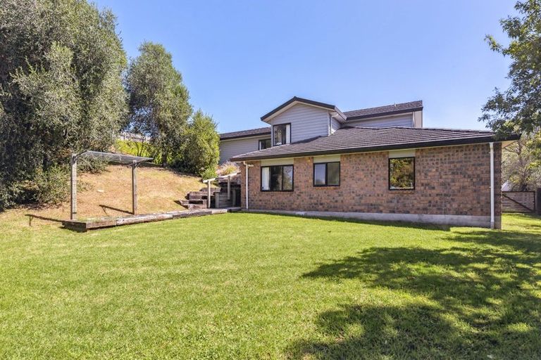 Photo of property in 41 Quadrant Heights, Paraparaumu, 5032