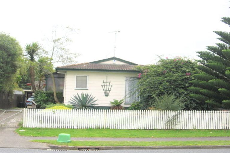 Photo of property in 201 Mahia Road, Wattle Downs, Auckland, 2103