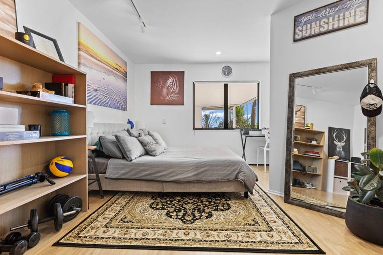 Photo of property in 5 Ti Tree Lane, Stanmore Bay, Whangaparaoa, 0932