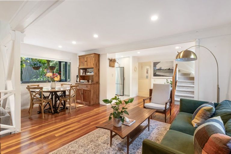 Photo of property in 25a Moore Street, Hillcrest, Auckland, 0627