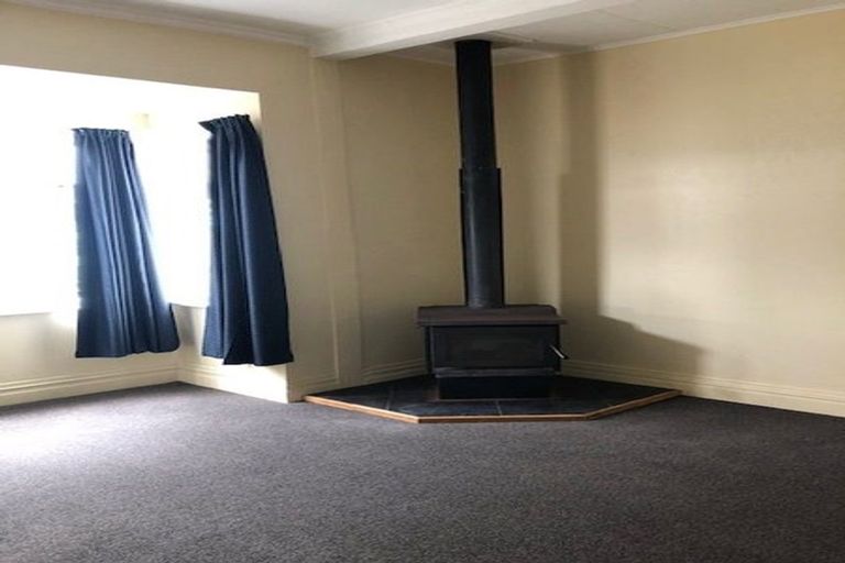 Photo of property in 10 Johnston Street, Foxton, 4814