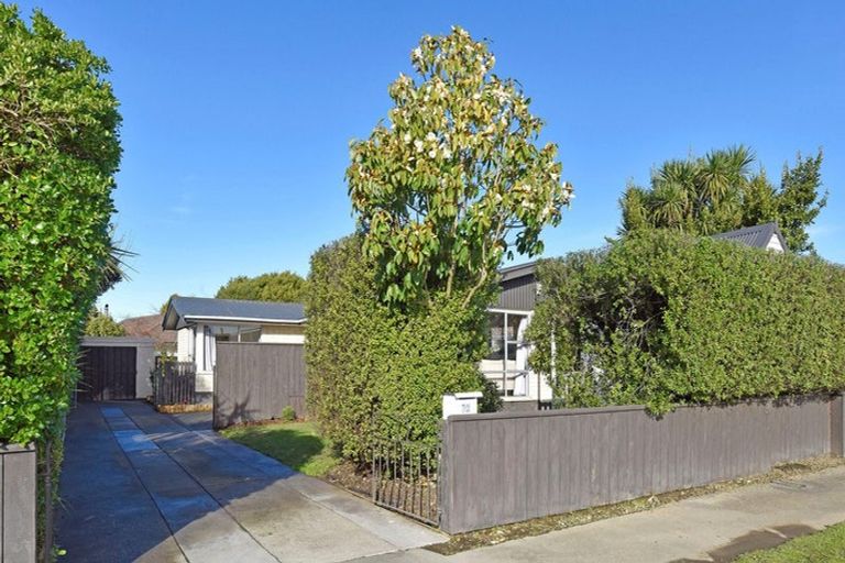 Photo of property in 32 Charnwood Crescent, Bishopdale, Christchurch, 8051