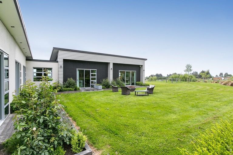 Photo of property in 220 Tirohanga Road, North Taieri, Mosgiel, 9092