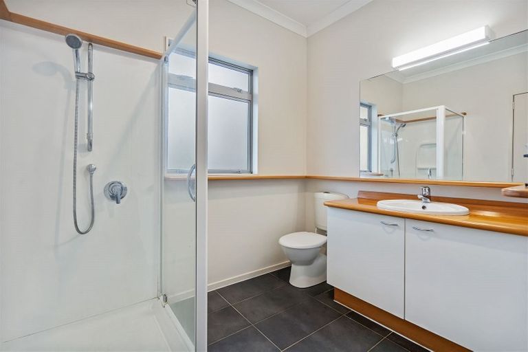 Photo of property in 3 Gurnard Road, Stillwater, Silverdale, 0993