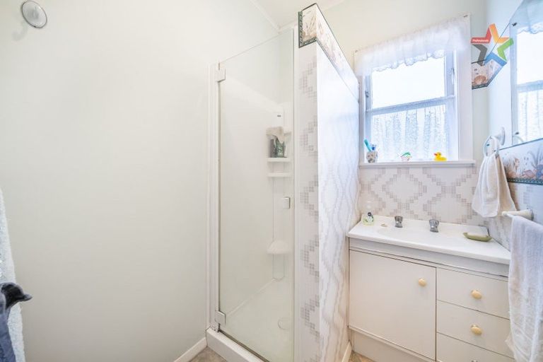 Photo of property in 13 Godley Street, Waterloo, Lower Hutt, 5011