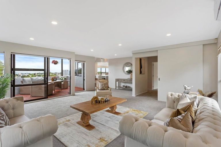 Photo of property in 2/4 Prospect Terrace, Milford, Auckland, 0620