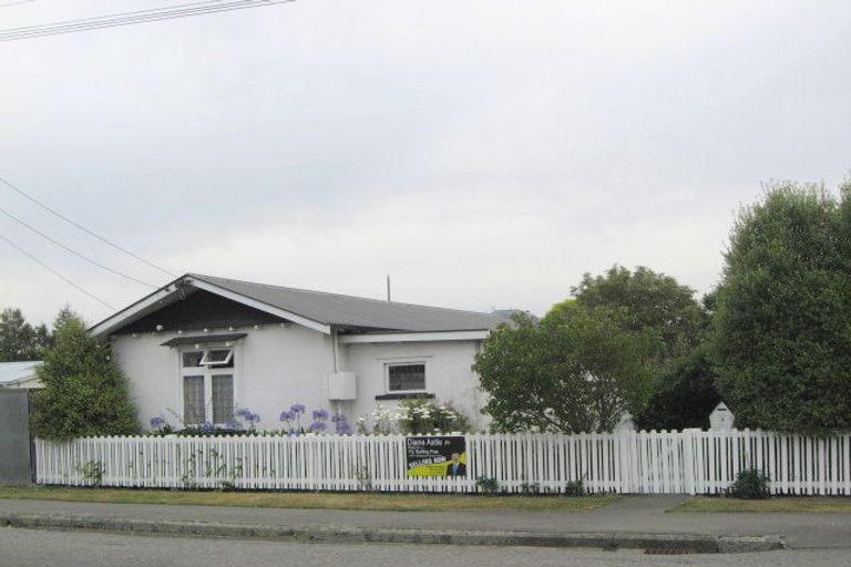 Photo of property in 3 Mcfaddens Road, St Albans, Christchurch, 8052