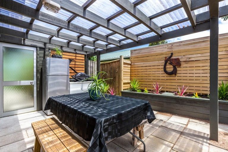 Photo of property in 106 Taupo View Road, Taupo, 3330