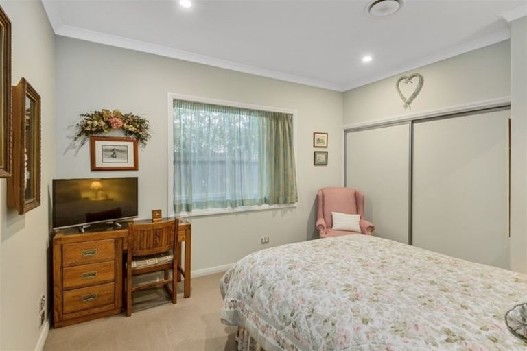 Photo of property in 18 Milesbrook Close, Rangiora, 7400