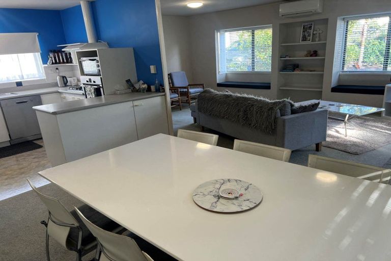 Photo of property in 21 Haruru Falls Road, Haruru, 0204