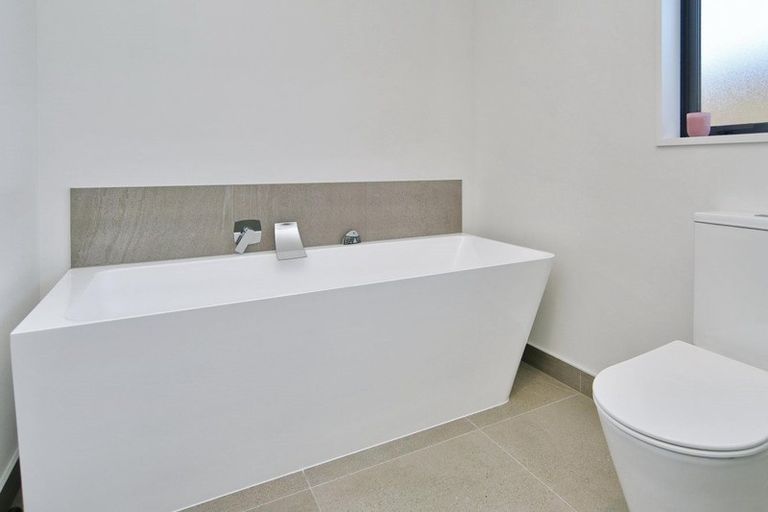 Photo of property in 38 Quinn Crescent, Woodend, 7610