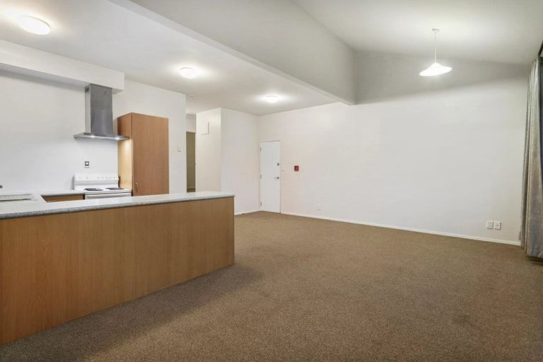 Photo of property in 420/18 Sunnyhaven Avenue, Beach Haven, Auckland, 0626