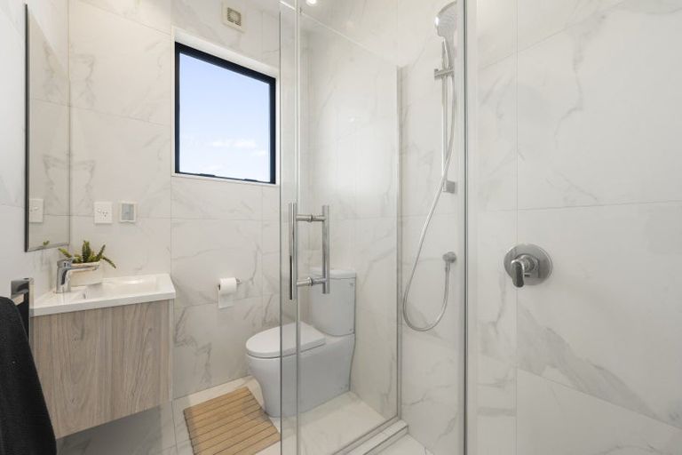 Photo of property in 144 Hobsonville Road, Hobsonville, Auckland, 0618