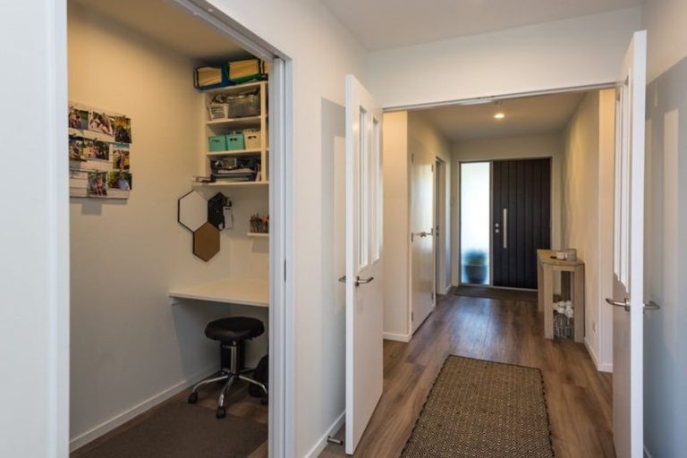 Photo of property in 77 Waratah Street, Avondale, Christchurch, 8061