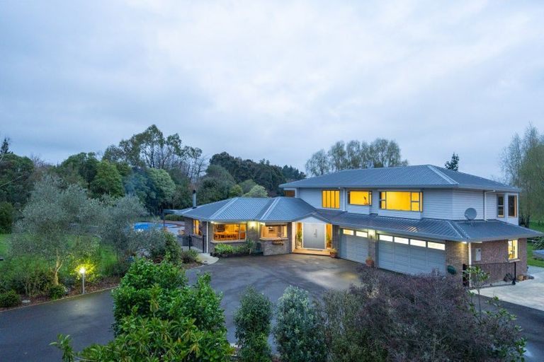 Photo of property in 136 Tutaki Road, Kelvin Grove, Palmerston North, 4470