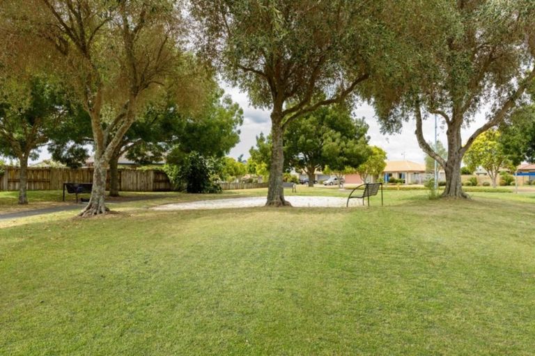 Photo of property in 16 Lavender Place, Papamoa Beach, Papamoa, 3118