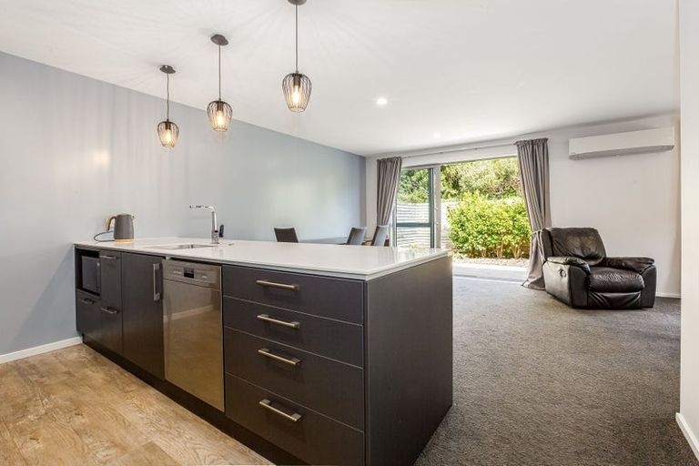 Photo of property in 9 Cartographer Way, Whitby, Porirua, 5024