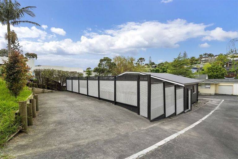 Photo of property in 32a Matipo Road, Mairangi Bay, Auckland, 0630