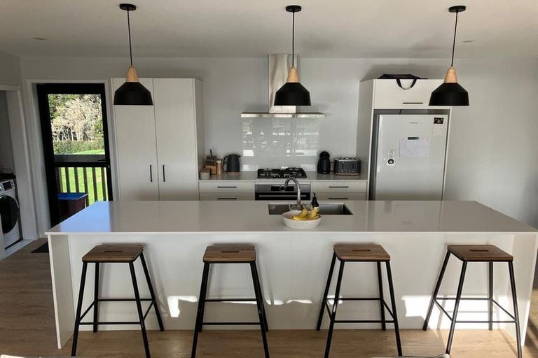 Photo of property in 3 Aquarius Lane, Langs Beach, 0582