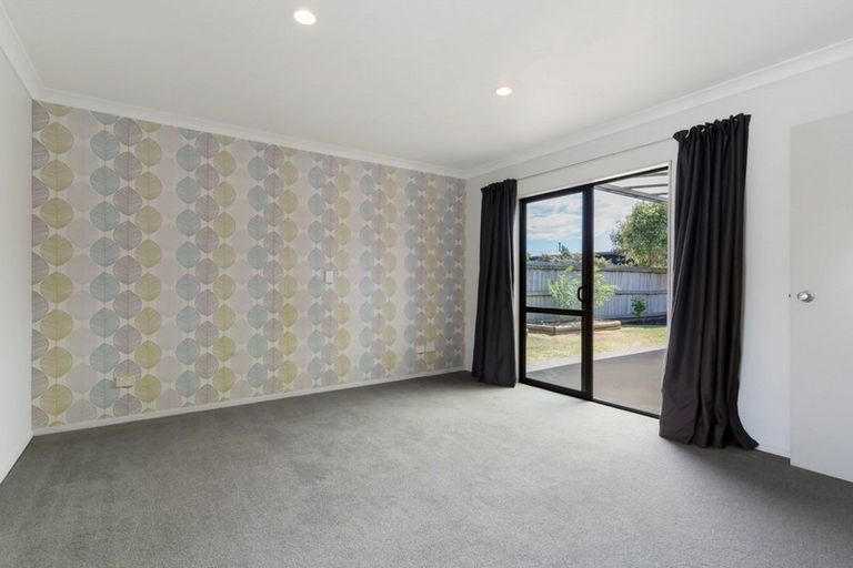 Photo of property in 24 Golden Courie Close, Papamoa Beach, Papamoa, 3118