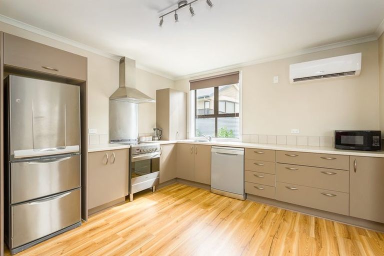 Photo of property in 111 North Belt, Lincoln, 7608