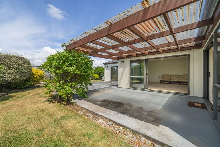 Photo of property in 6 Virginia Grove, Milson, Palmerston North, 4414