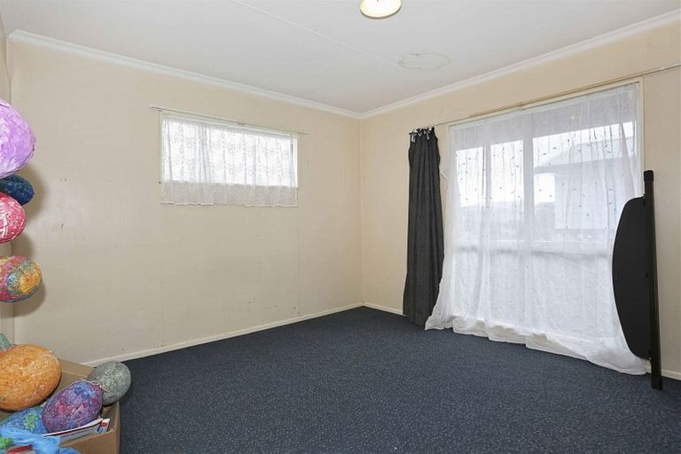 Photo of property in 1 O'byrne Street, Waikiwi, Invercargill, 9810