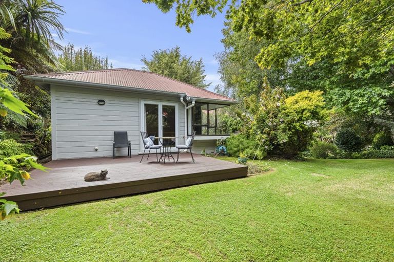 Photo of property in 6a Spencer Place, Merrilands, New Plymouth, 4312
