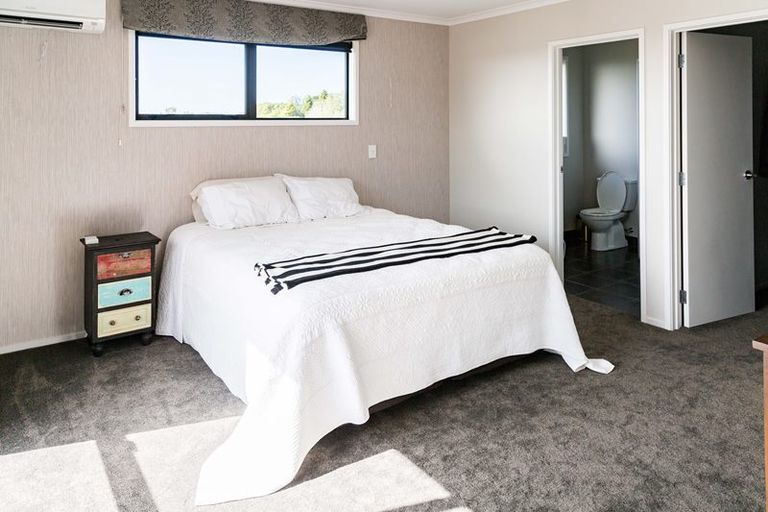 Photo of property in 5 Tokerau Crescent, Pukekohe, 2120