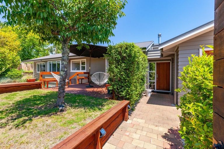 Photo of property in 29 Chesham Avenue, Waipahihi, Taupo, 3330